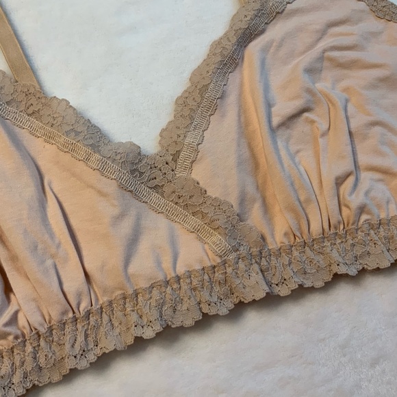 Hanky Panky Soft Maternity Nursing Bralette - Picture 5 of 11